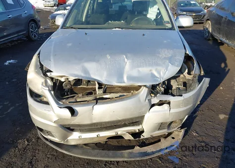 2011 Suzuki Sx4 из США, поврежденный, VIN JS2YB5A32B6304228